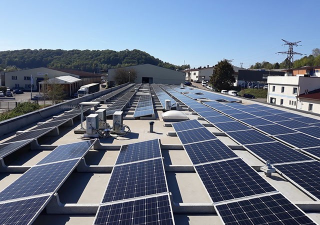 Panneaux Photovoltaïques : Les Avantages Pour les Particuliers à Besançon, Pontarlier et Montbéliard